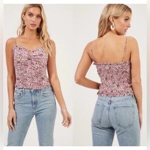 Astr the label Floral top in fuchsia size M